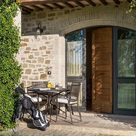 Pleasant In Santa Maria Degli Angeli With Pool Apartamento Tordandrea