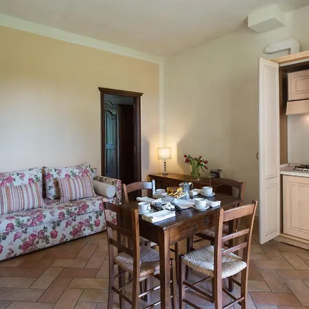 Apartamento Pleasant In Santa Maria Degli Angeli With Pool Tordandrea