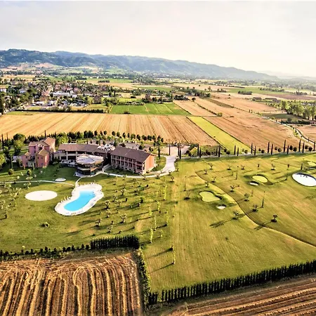 Pleasant In Santa Maria Degli Angeli With Pool Lägenhet